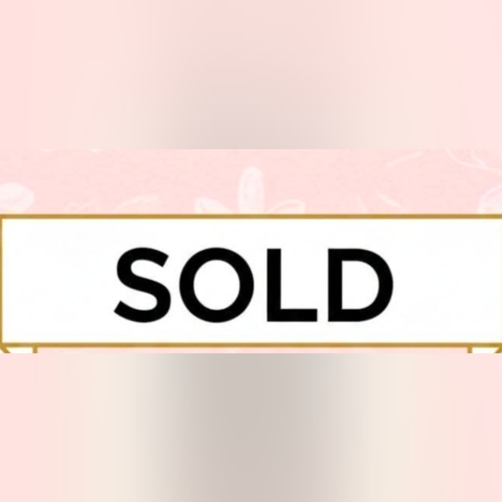 SOLD OUT Scott Barnes Lipstick - Elegant Gold - Picture 1 of 4